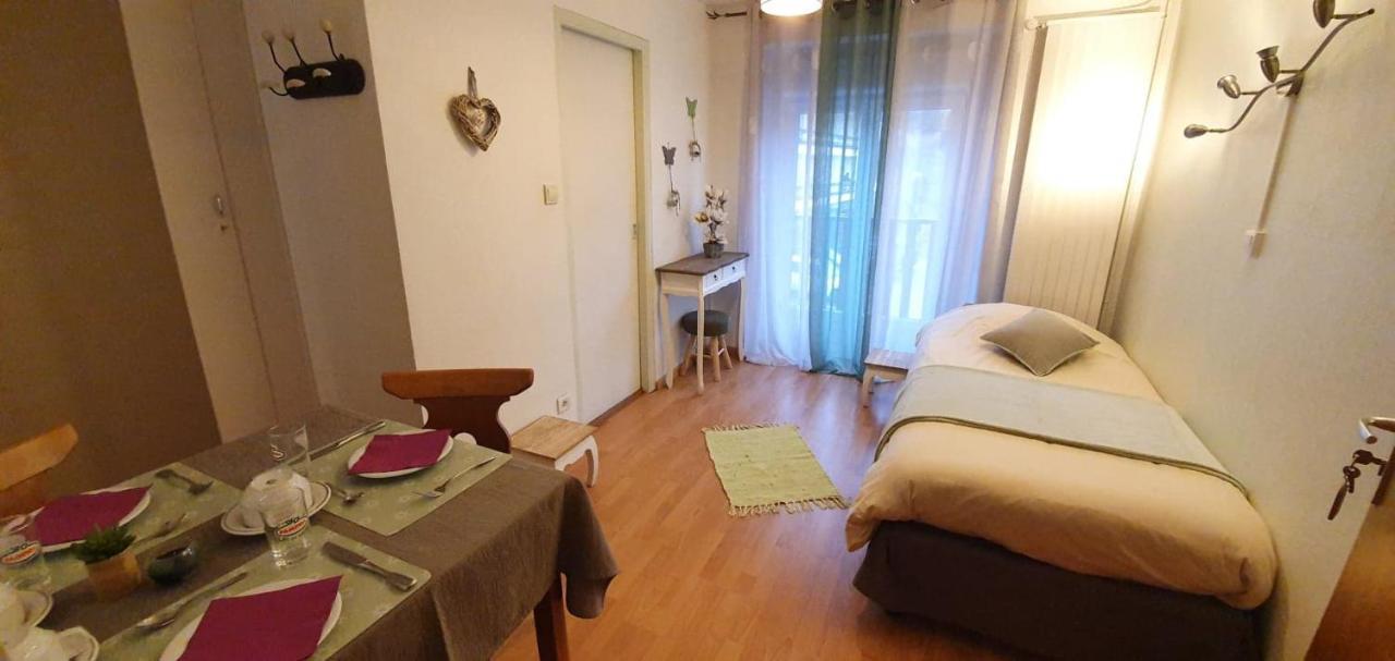 Chambre D'Hotes Le Saut De La Truite Орбе Екстериор снимка