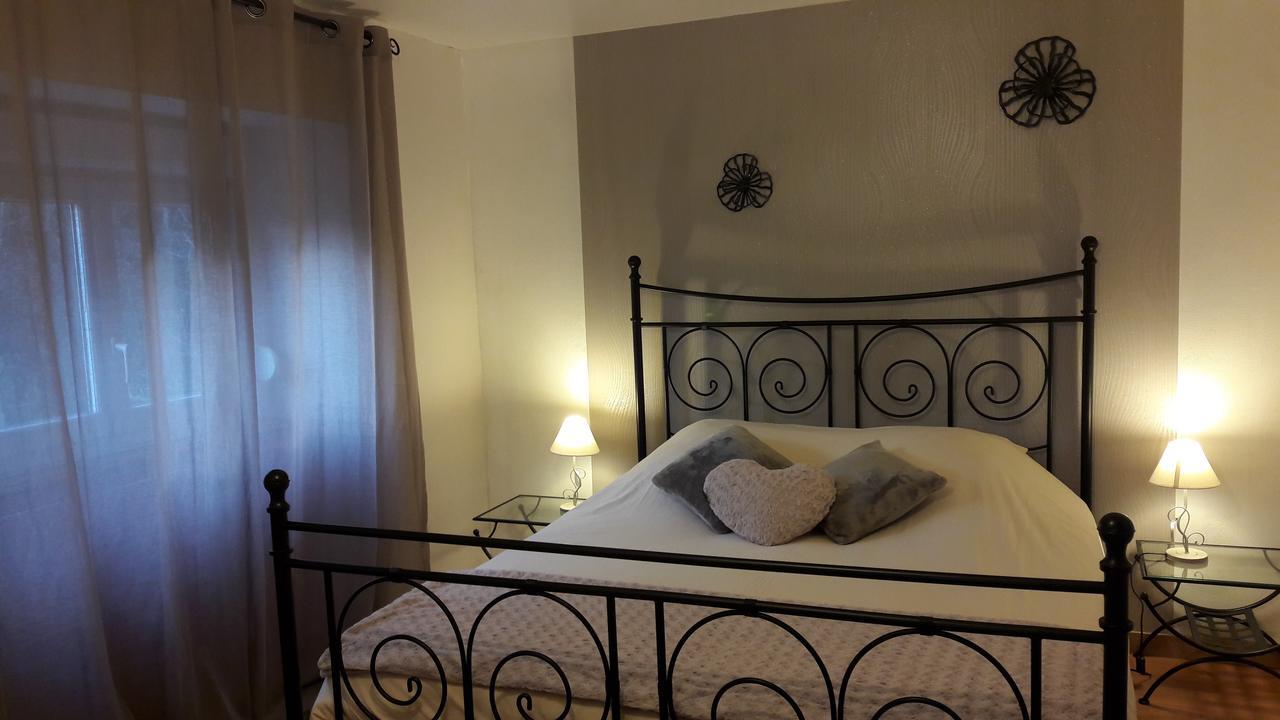 Chambre D'Hotes Le Saut De La Truite Орбе Екстериор снимка