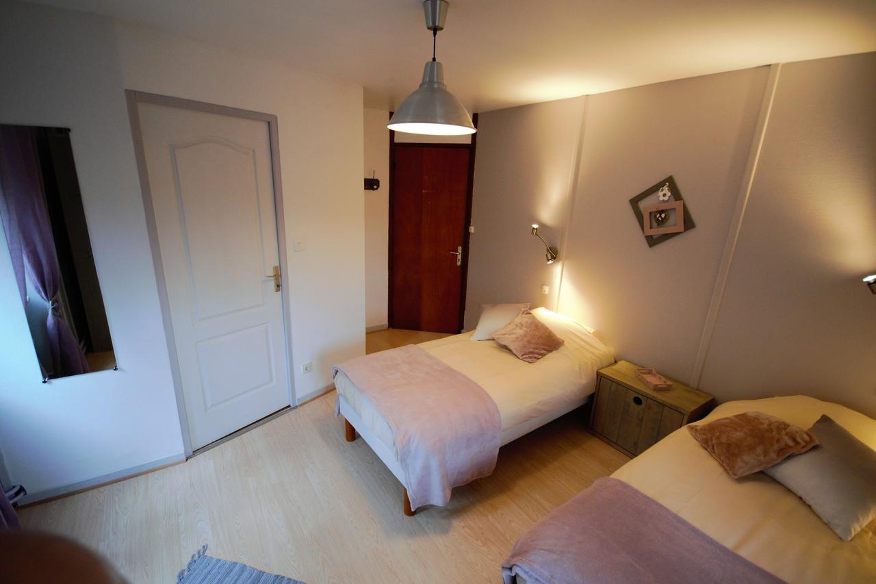 Chambre D'Hotes Le Saut De La Truite Орбе Екстериор снимка